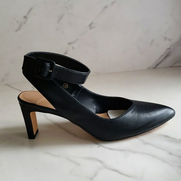 Rilista Leather Ankle Strap Pointed Toe Pumps in Black Size 8 - Picture 5 of 8